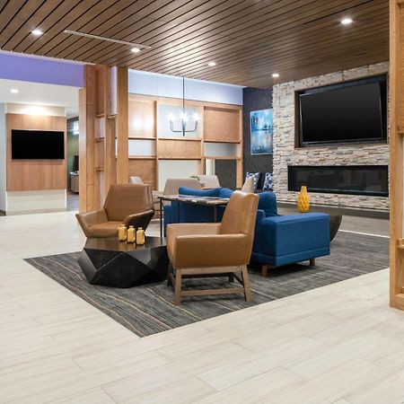 Fairfield Inn & Suites By Marriott Corinth South Denton Area Екстериор снимка