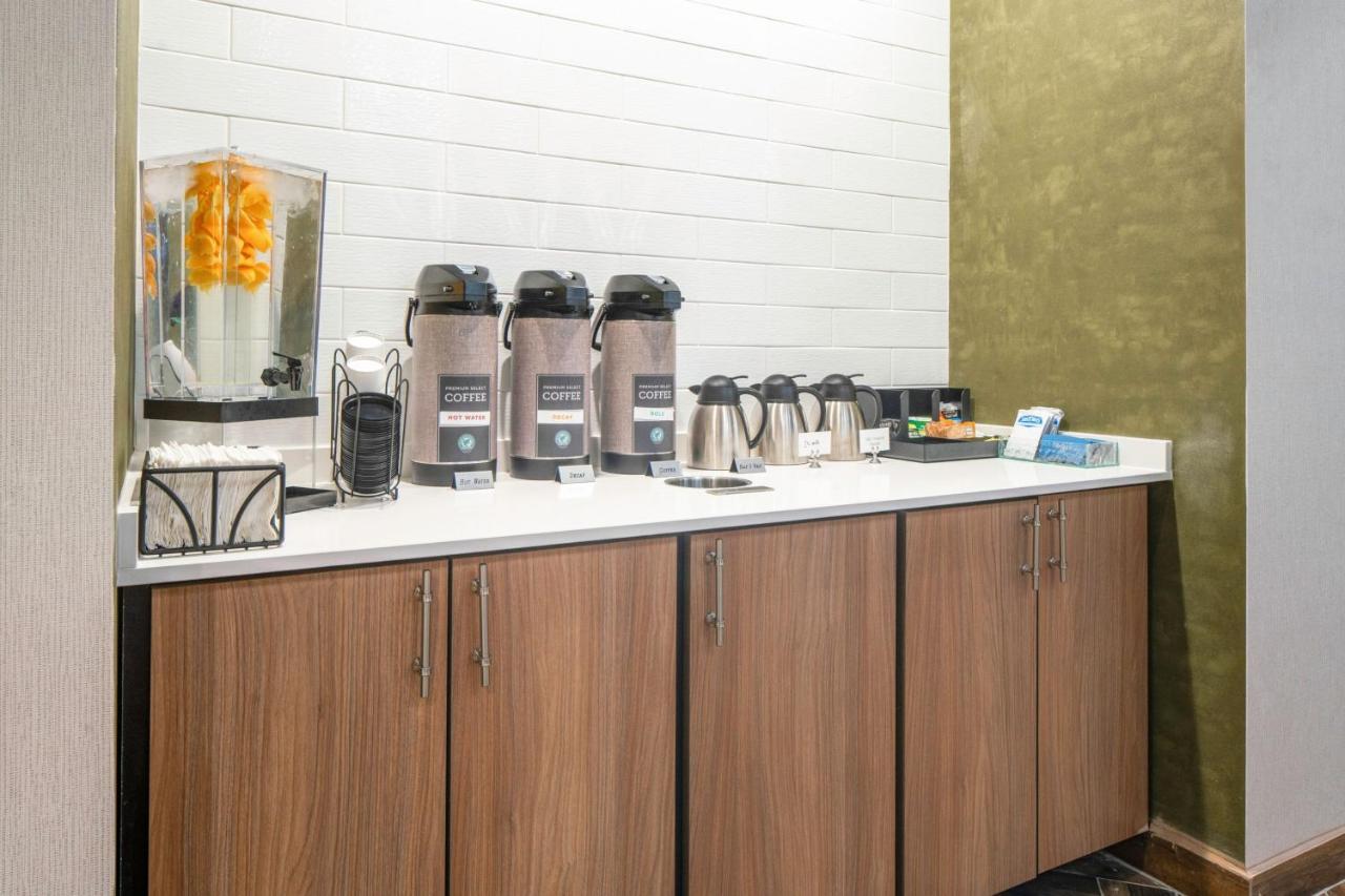 Fairfield Inn & Suites By Marriott Corinth South Denton Area Екстериор снимка