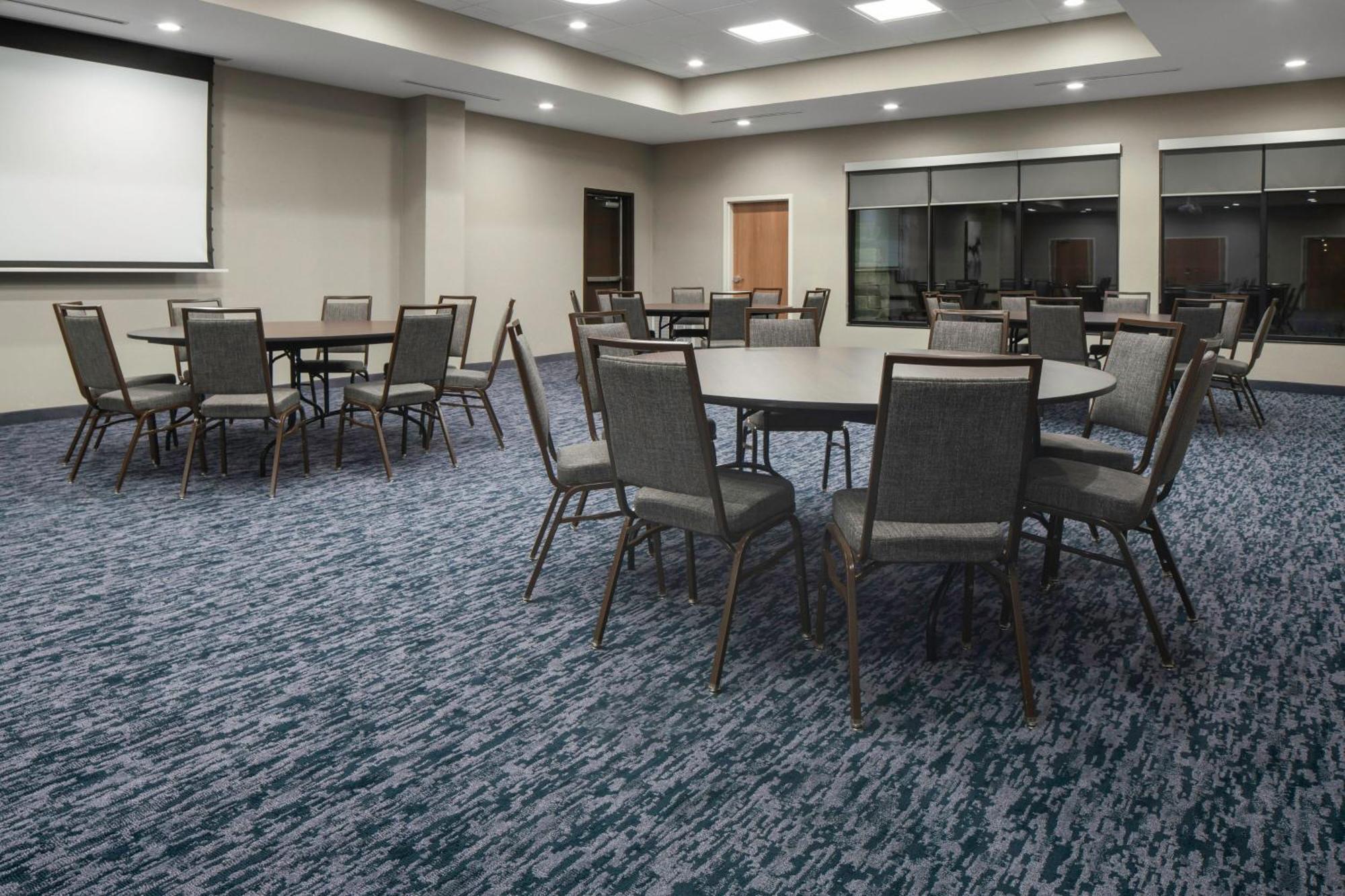 Fairfield Inn & Suites By Marriott Corinth South Denton Area Екстериор снимка