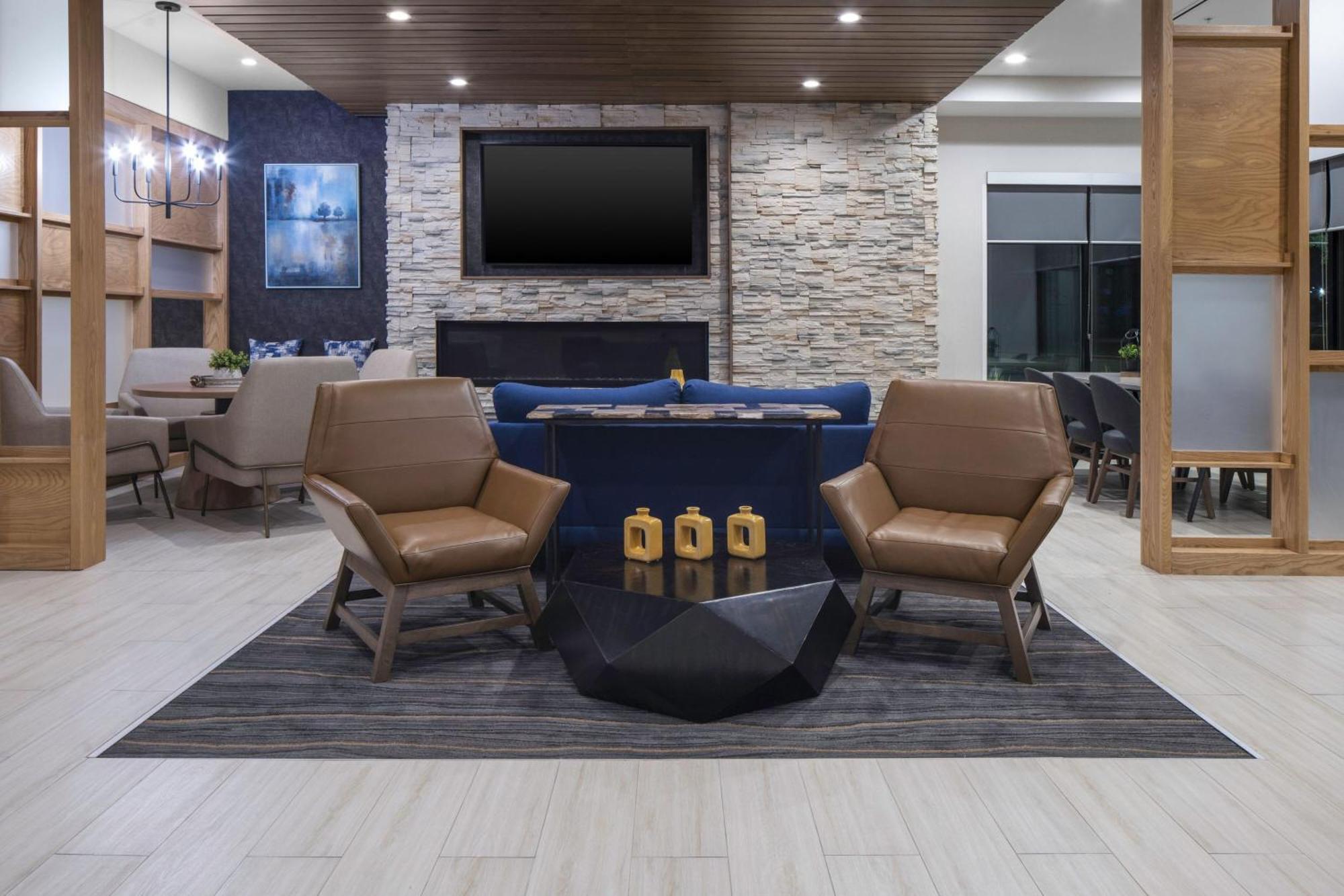 Fairfield Inn & Suites By Marriott Corinth South Denton Area Екстериор снимка